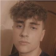 Persona muy aplicado y profesional en su trabajo con don de gentes y ganas de enseñar y aprender al mismo tiempo.